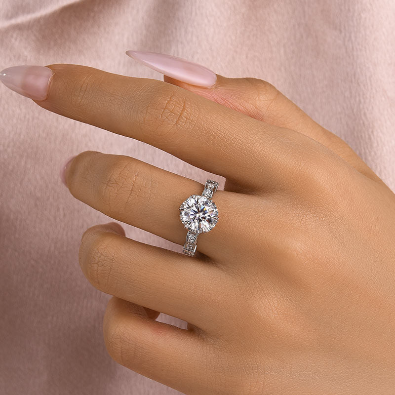Rodiffy Moissanite 2.0 Karat runder Schliff, gedrehter Verlobungsring aus Weißgold