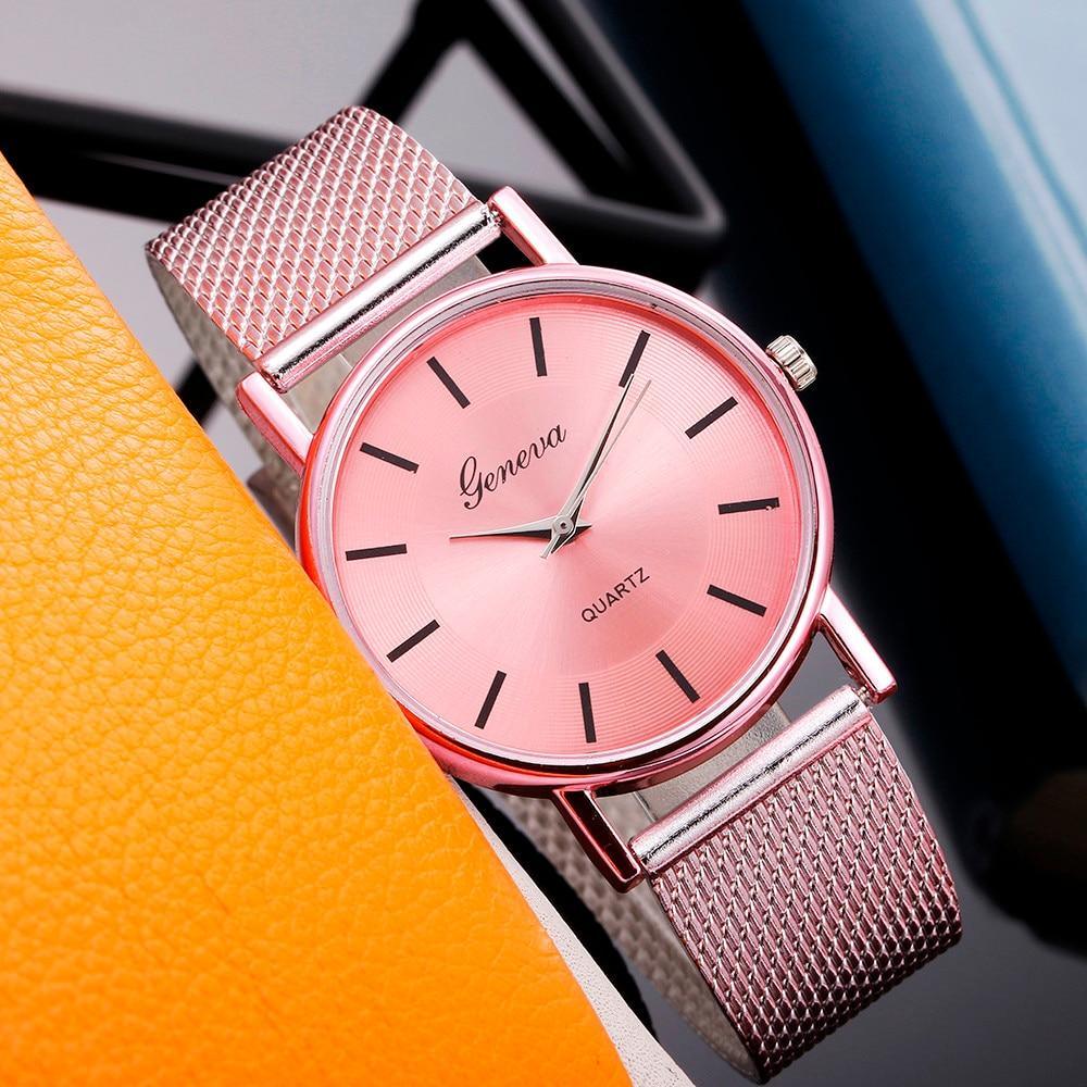 New Women's Casual Silicone Strap Quartz Watch Top Brand Girls Bracelet Clock Wrist Watch For Women and Girls