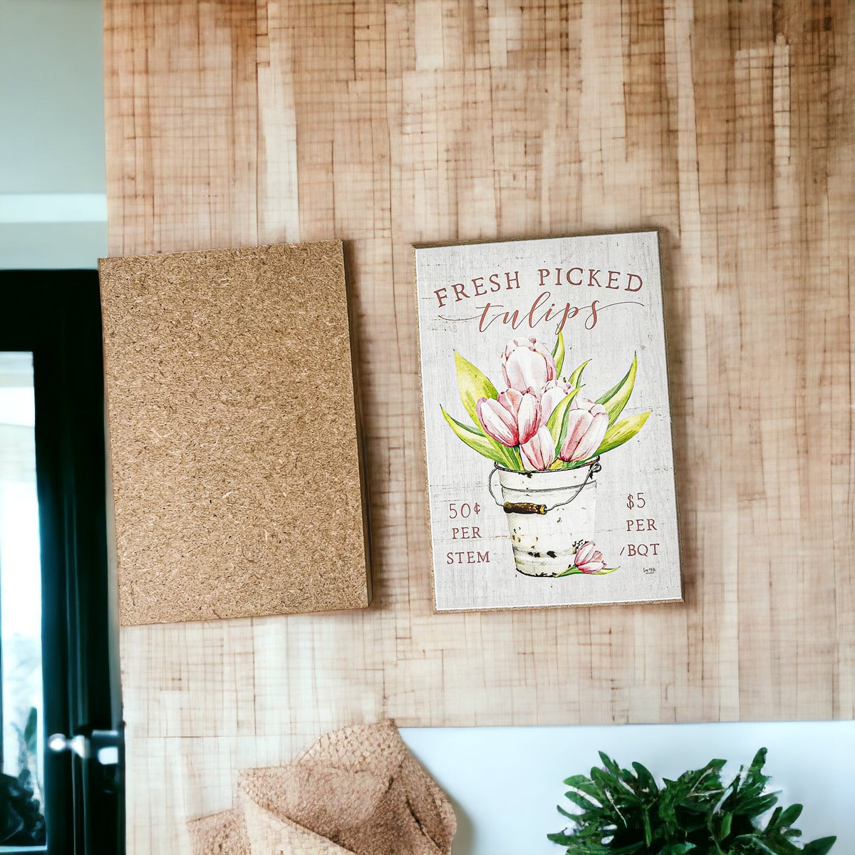 Panneau en bois « Fresh Tulips » – Décoration florale de ferme rustique pour printemps/été, à poser sur une étagère