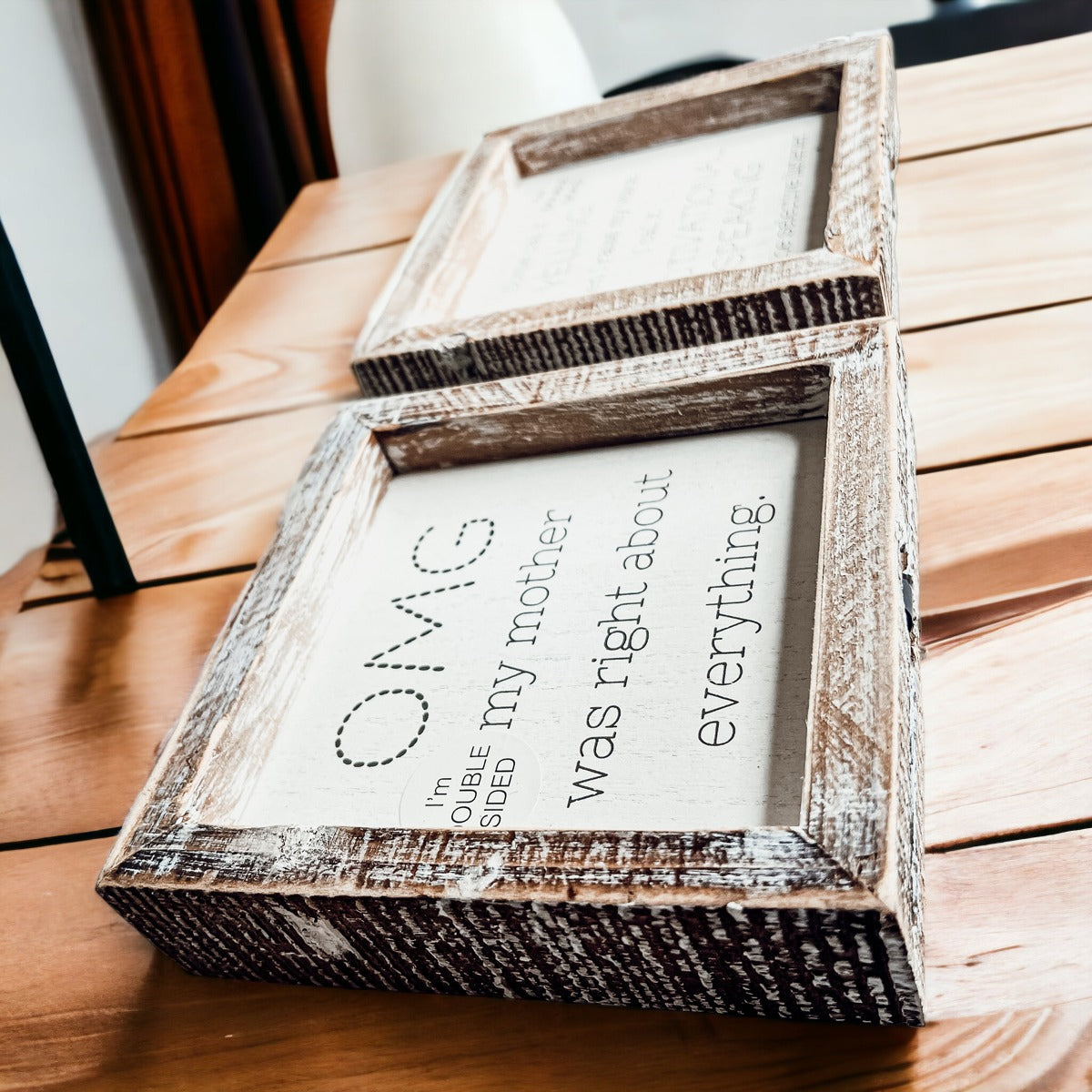 Lustiges doppelseitiges 6-Zoll-Holzschild für Mama, Tischplakette, Heimdekorationsgeschenk für Mutter