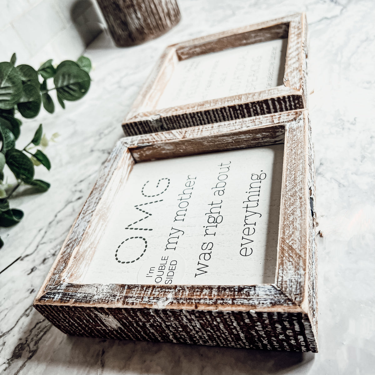 Lustiges doppelseitiges 6-Zoll-Holzschild für Mama, Tischplakette, Heimdekorationsgeschenk für Mutter