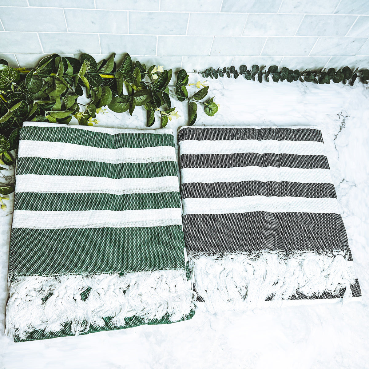 Serviette de plage turque en coton 180 GSM légère type Peshtemal à rayures