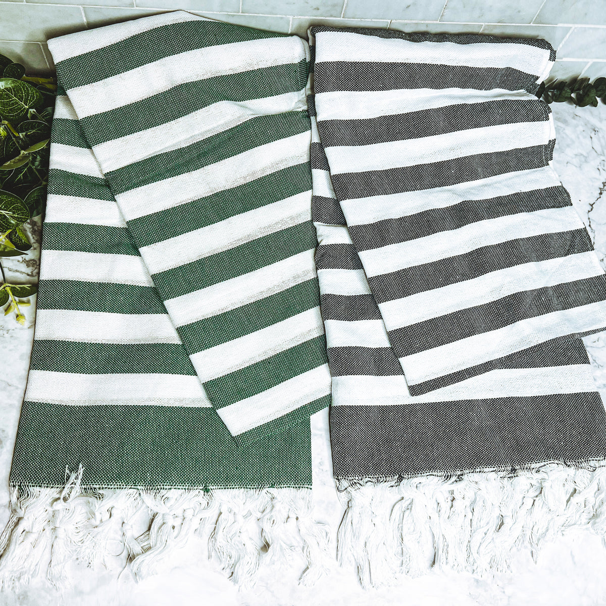 Serviette de plage turque en coton 180 GSM légère type Peshtemal à rayures