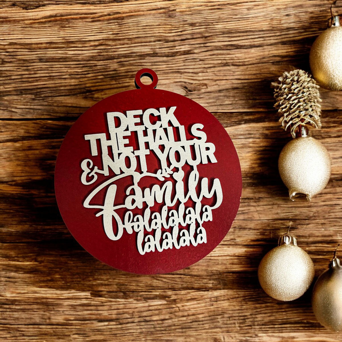 Unvollkommene Deck The Halls 3D handgefertigte Holz-Weihnachtsornament-Set limitierte Auflage Hängedekoration