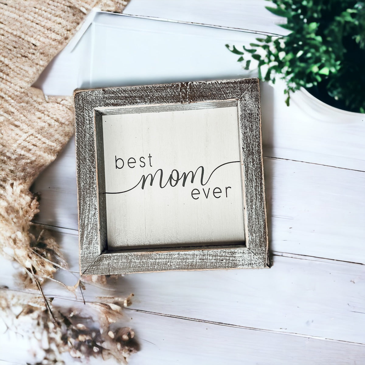 Best Mom Ever 5 Inch Wooden Wall Sign With Sentimental Quote Rustic Home Decor Gift