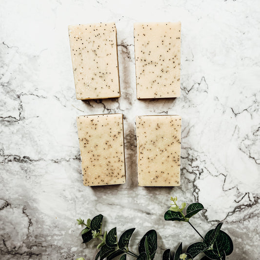 Savon Exfoliant Graines de Pavot Huile d'Olive et Tournesol Parfum Agrumes Tropicaux Fait Main