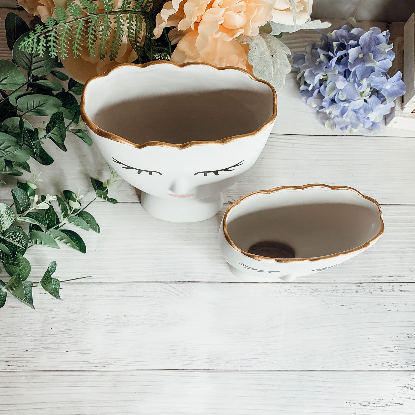 Lot de 2 vases en porcelaine Coquette, vases en céramique Clin d'œil et Sourire avec bordure dorée, décoration de coiffeuse fine