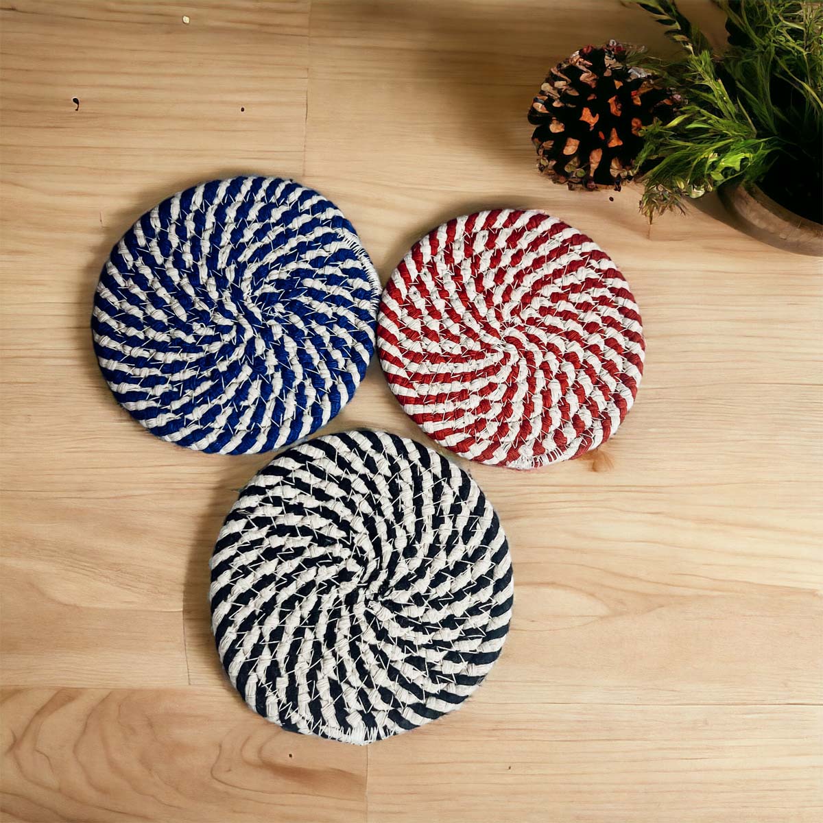 Dessous de Verre Tressés Bleus pour les Fêtes, Lot de 4, à Rayures Canne à Sucre, Protections de Table, Tapis Absorbants pour Boissons