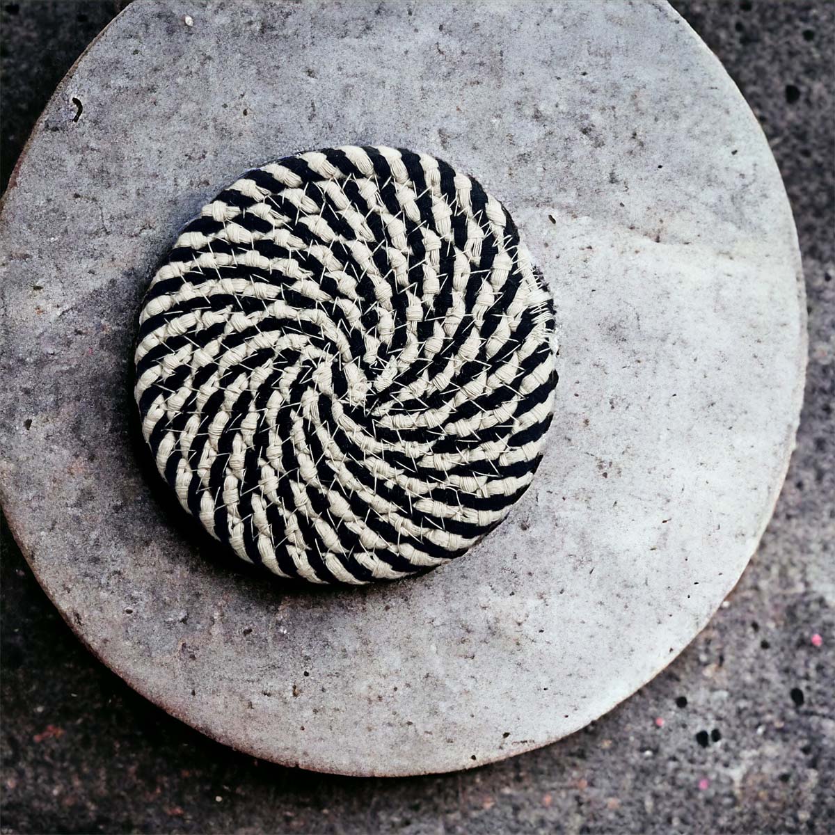 Black Braided Coaster Set 4-Pack Candy Cane Stripe Coasters Table Protectors