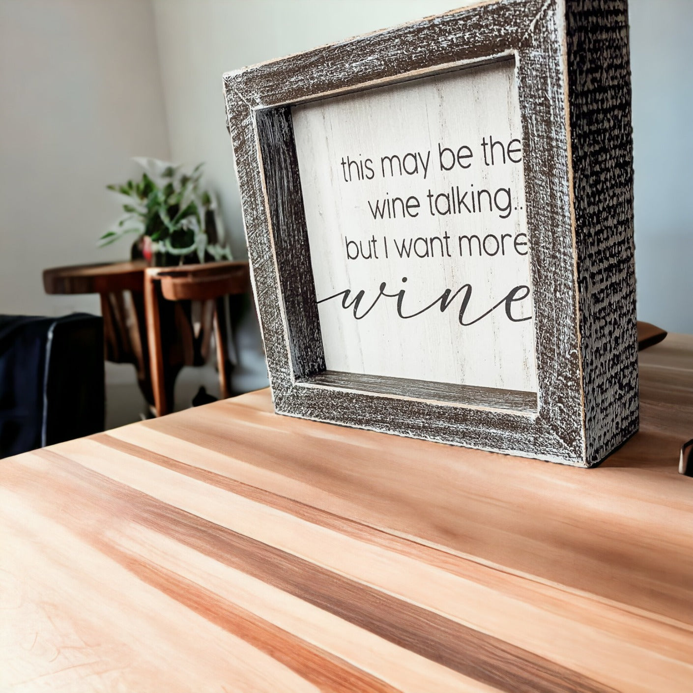 Cadeau amusant pour les amateurs de vin, verre ou gobelet avec l'inscription "Le vin parle", cadeau humoristique