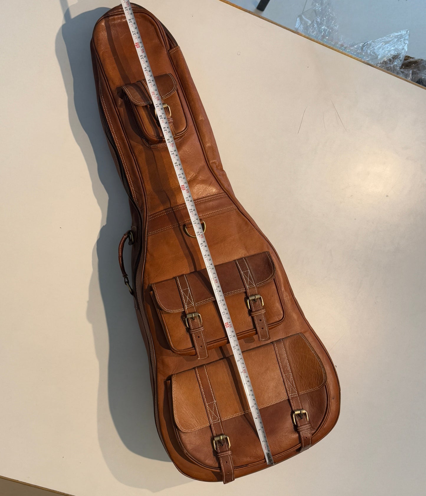 Personalisierter Leder-Gitarrenkoffer