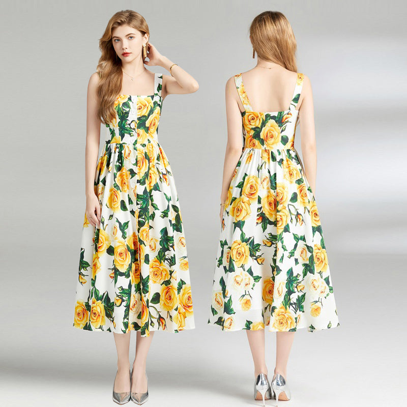 Prominentes kurzärmeliges Kleid