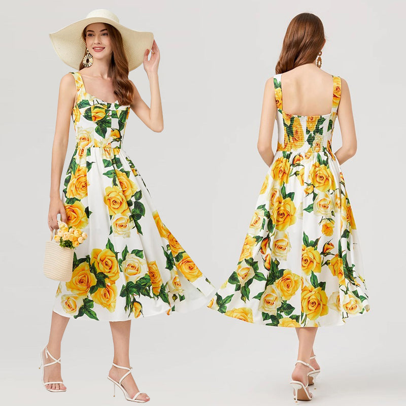 Prominentes kurzärmeliges Kleid