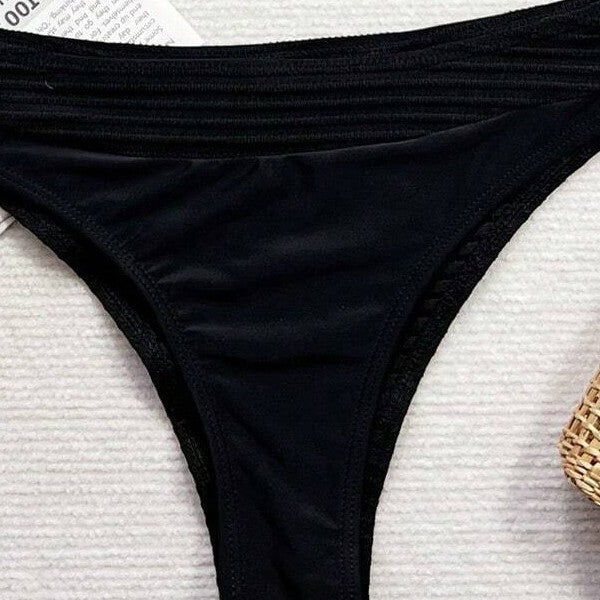 Solid Color Sexy Bikini Women's Two Piece Swimsuit with Underwire
