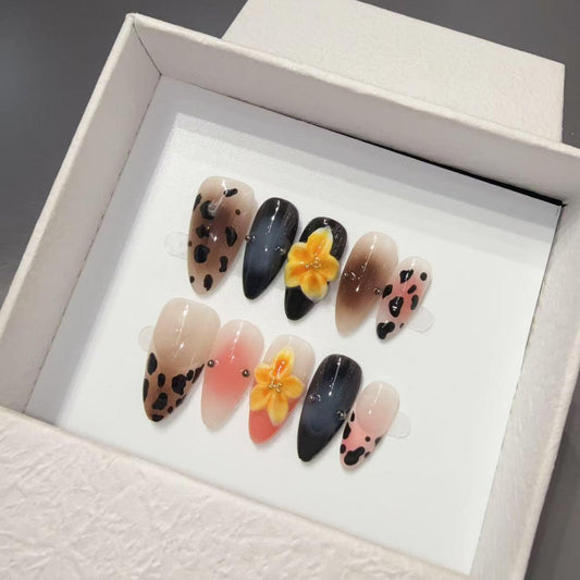 HandmadePress on Nails 3D Engraved Sexy Leopard Print Blush Nail Spice Girl Almond Nail