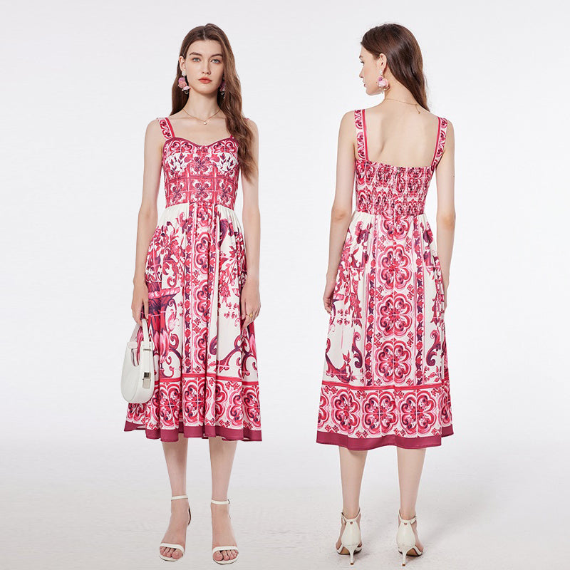 Prominentes kurzärmeliges Kleid