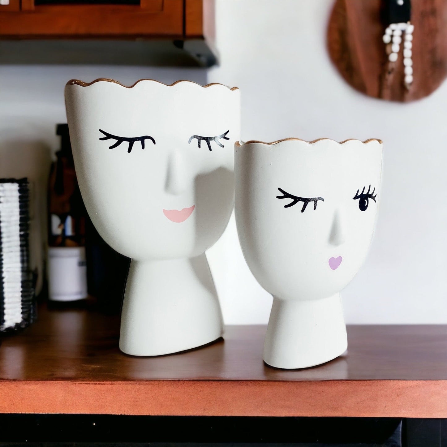 Lot de 2 vases en porcelaine Coquette, vases en céramique Clin d'œil et Sourire avec bordure dorée, décoration de coiffeuse fine