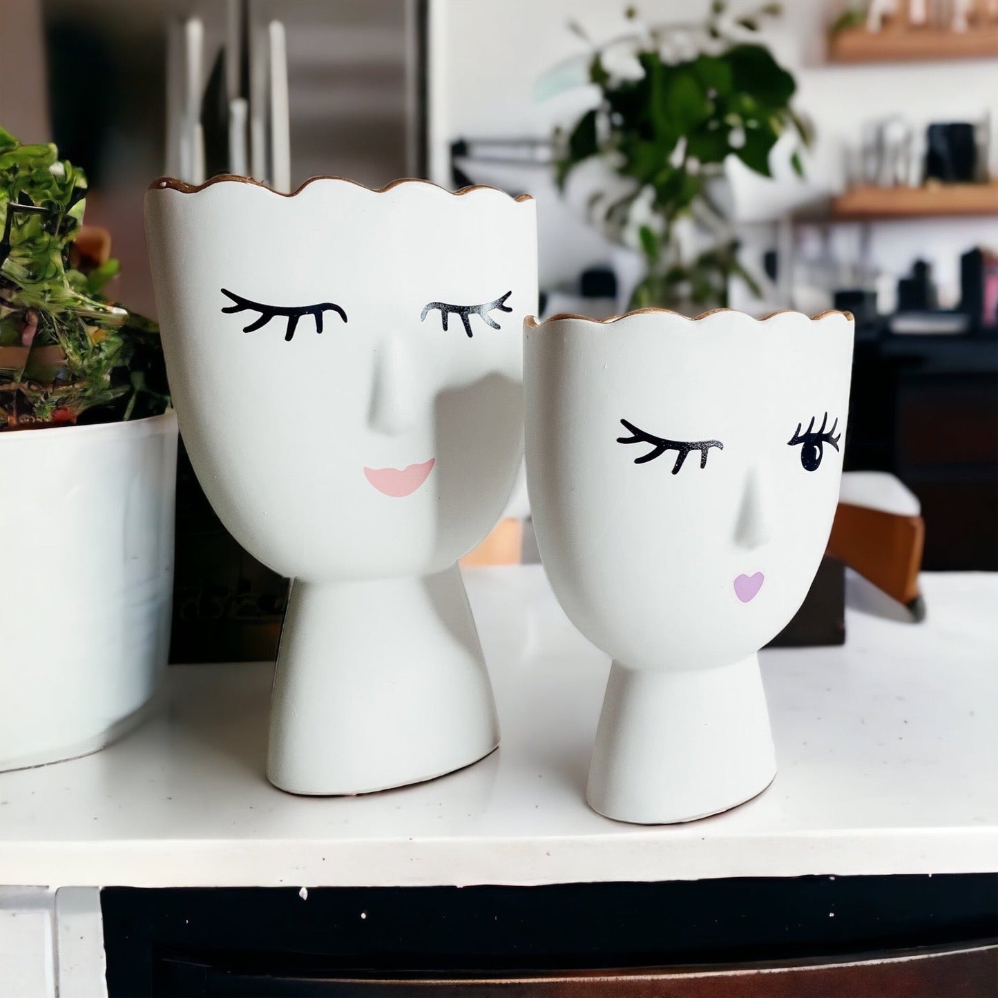 Lot de 2 vases en porcelaine Coquette, vases en céramique Clin d'œil et Sourire avec bordure dorée, décoration de coiffeuse fine