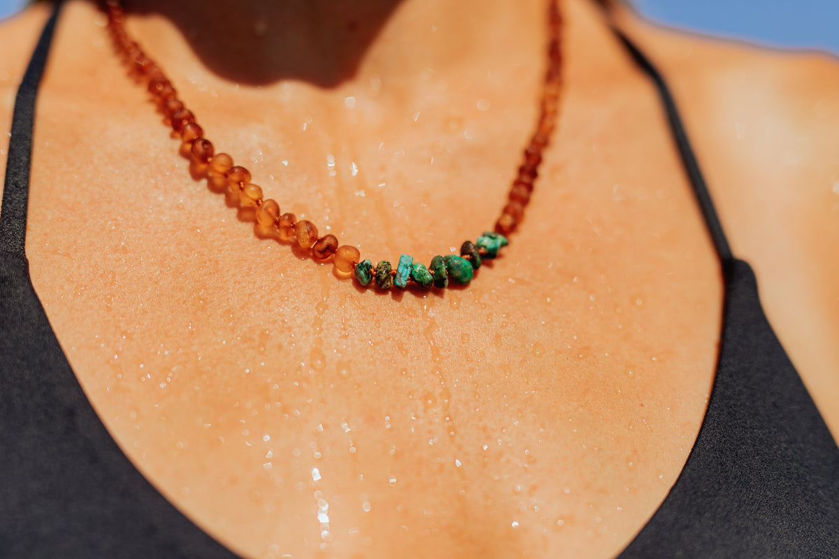 Ambre de la Baltique brut Cognac + Amazonite brute || Collier