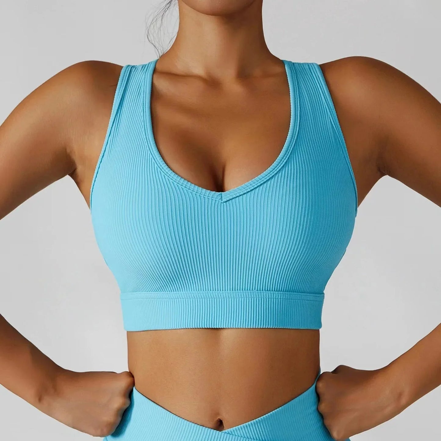 3-Piece Seamless Yoga Set – Jacket, Bra & Leggings