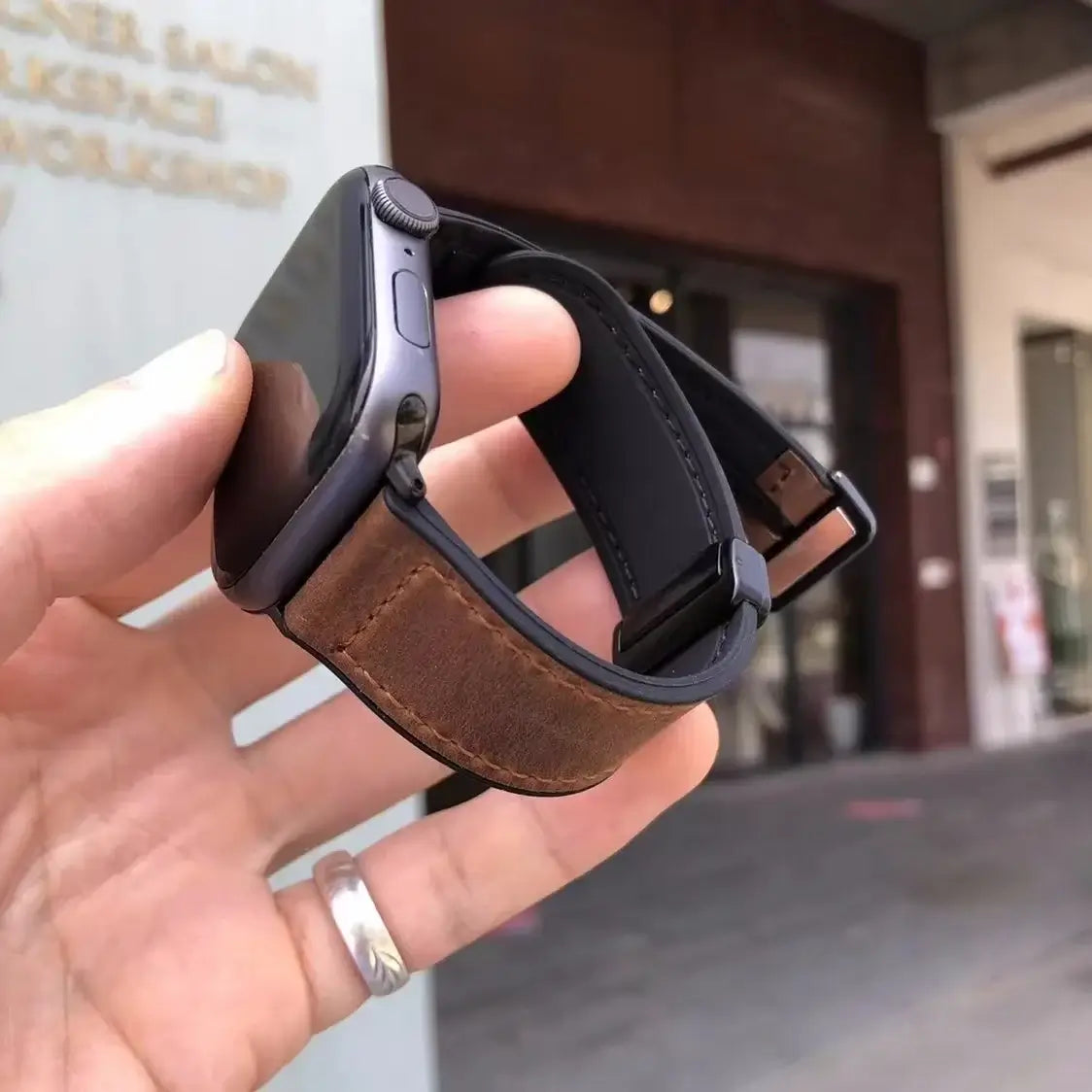 Apple Watch Armband aus echtem Leder – Stylisches Magnetverschlussband