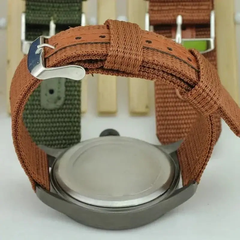Bracelet Ticwatch en nylon et cuir au design élégant et respectueux de l'environnement