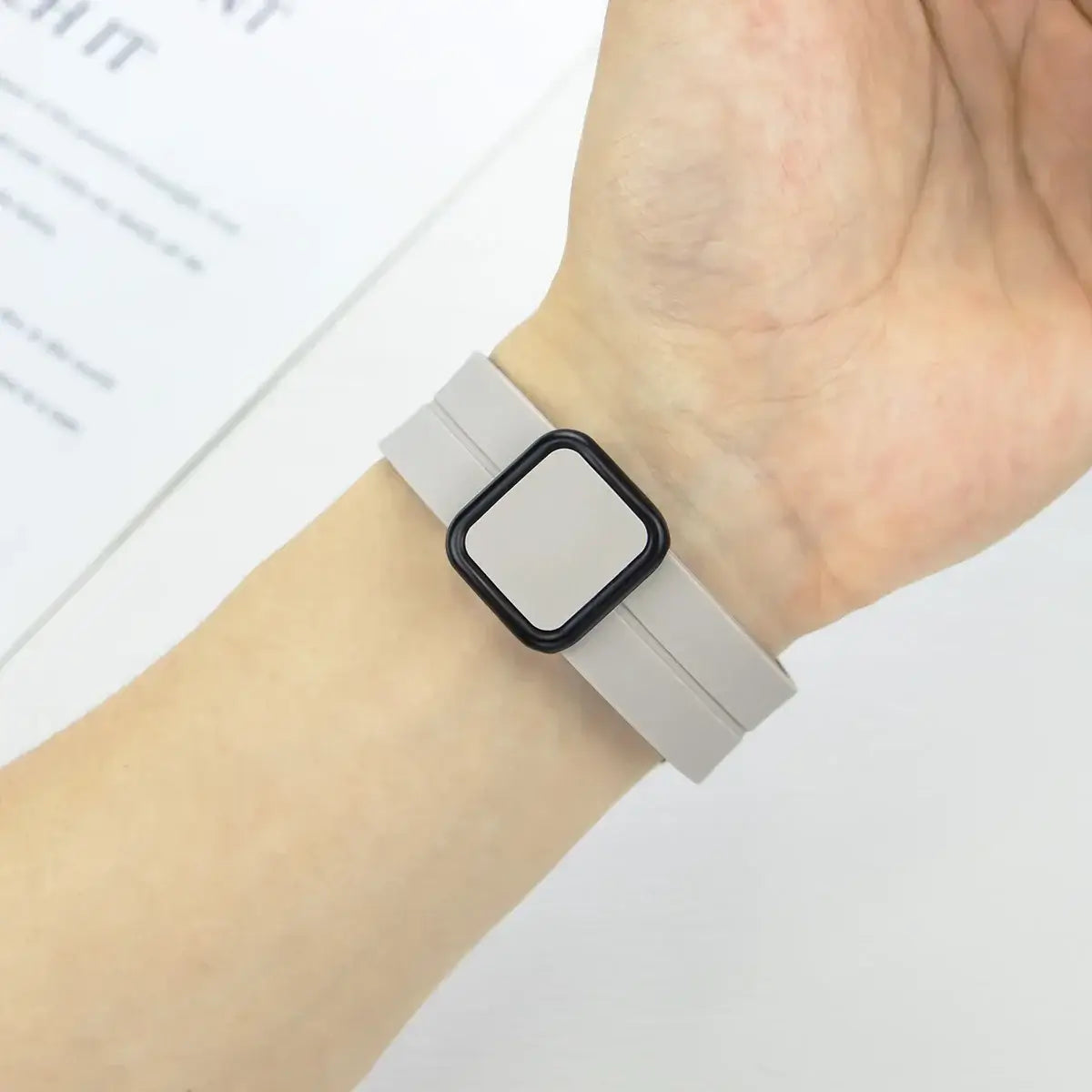Fitbit Versa & Sense Silikonarmband – wasserdicht & magnetisch
