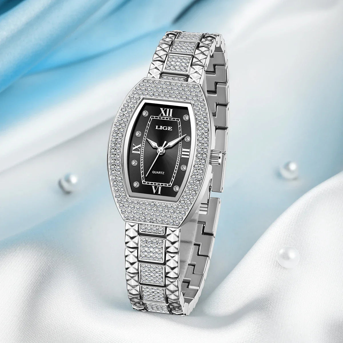 Montre habillée en acier inoxydable avec cristaux et diamants pour femme