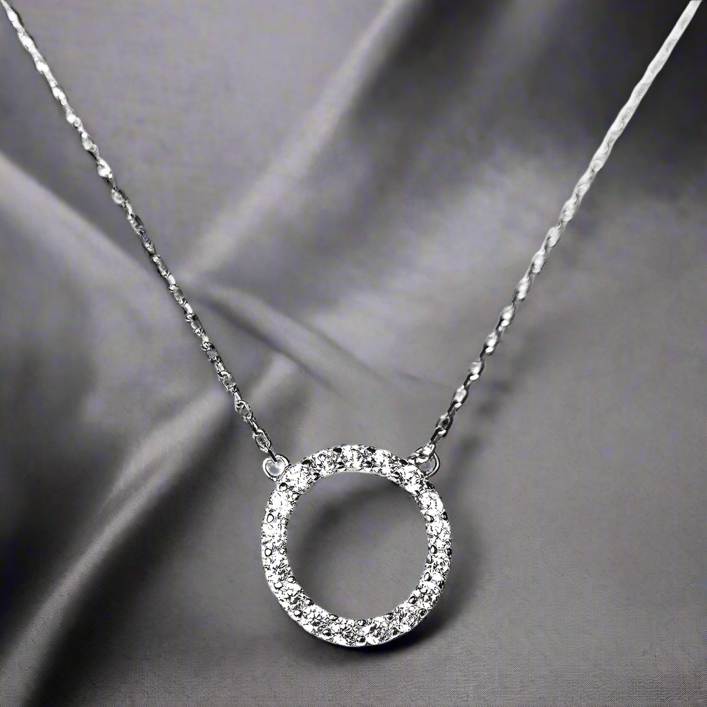 Eternity Necklace in Silver - A Stunning Staple for Any Wardrobe