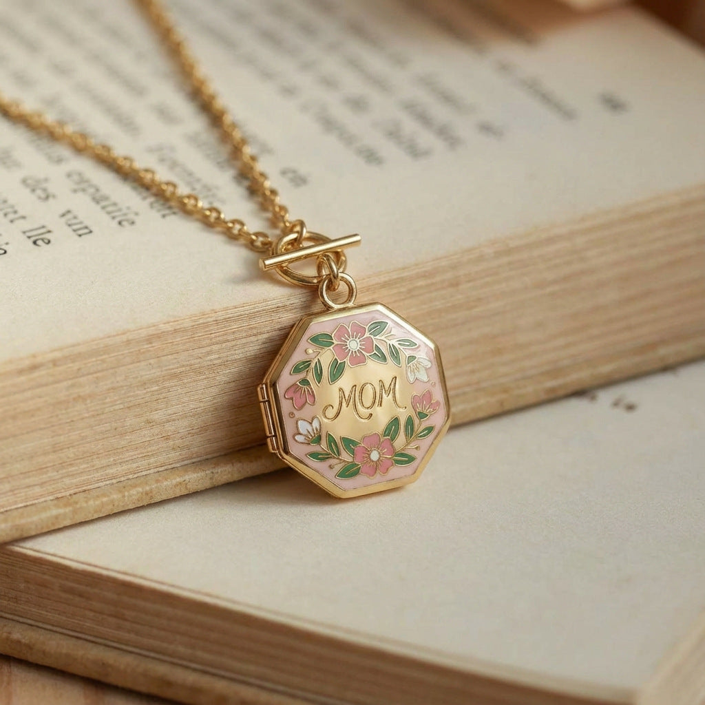 Heart-shaped Pendant Openable Necklace