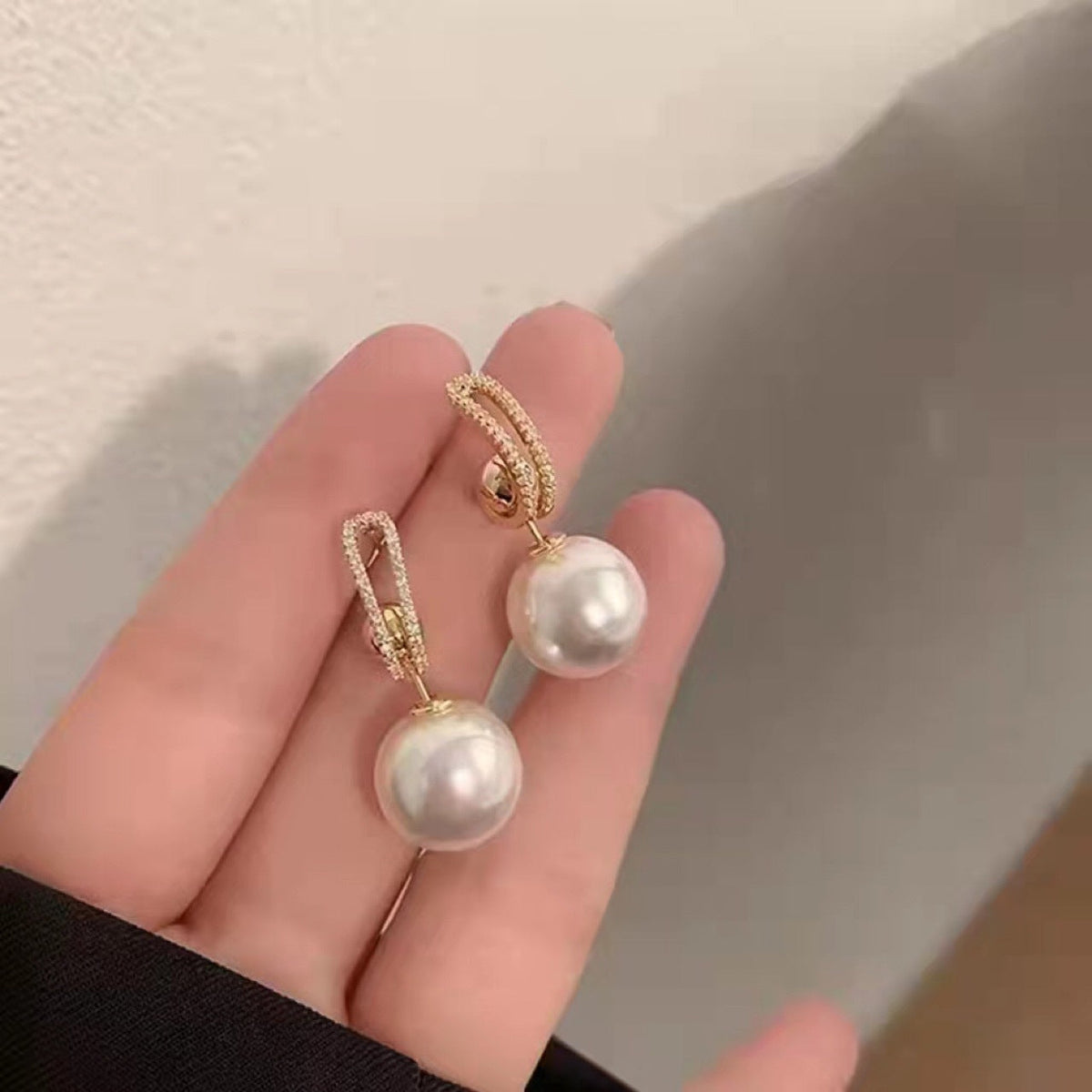 Multiple Ways To Wear Pearl Earrings Eardrops Women's Exquisite