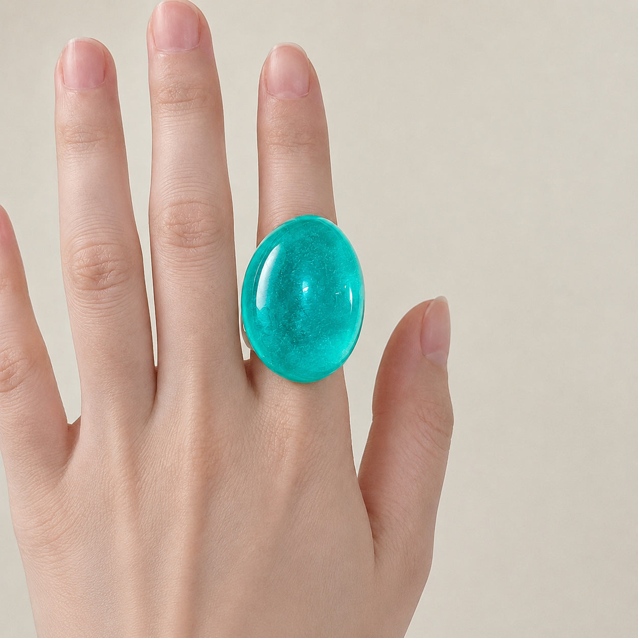 Zhang Oval Transparent Resin Ring