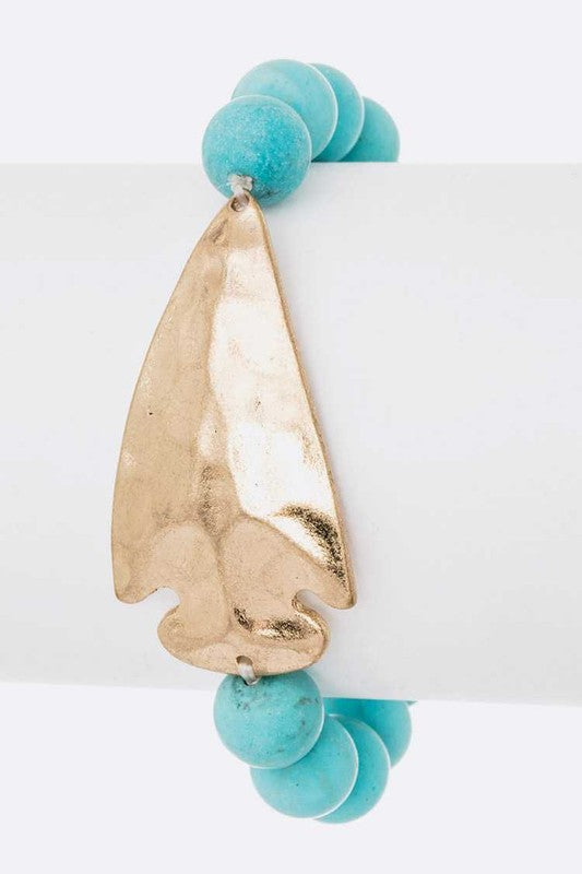 Bracelet extensible en turquoise flèche avec pendentif doré