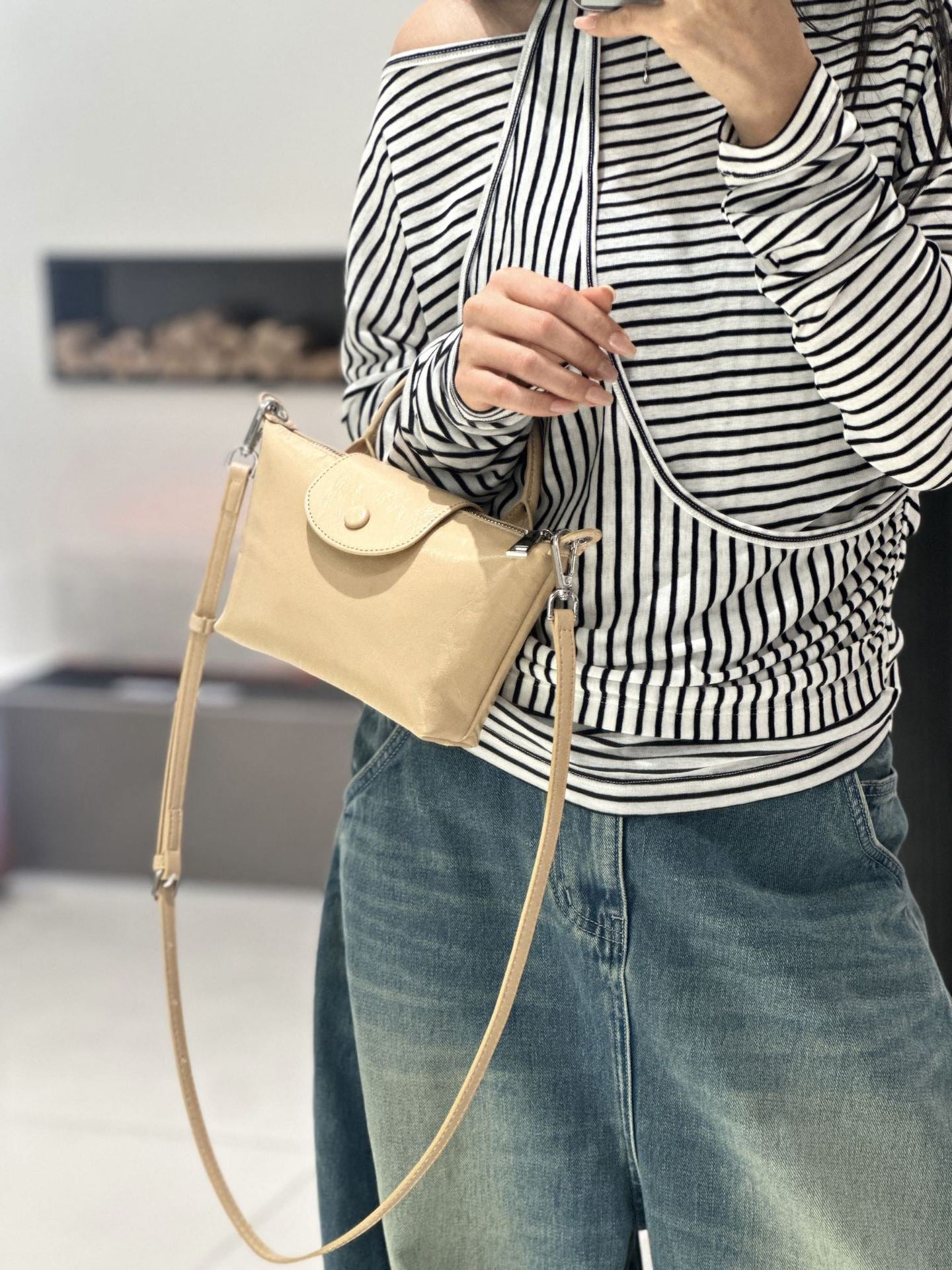 Badi Leather Women's Bag 2025 New Mini Dumpling Bag, Top Layer Cowhide Shoulder Bag, Crossbody Phone Bag, Coin Purse