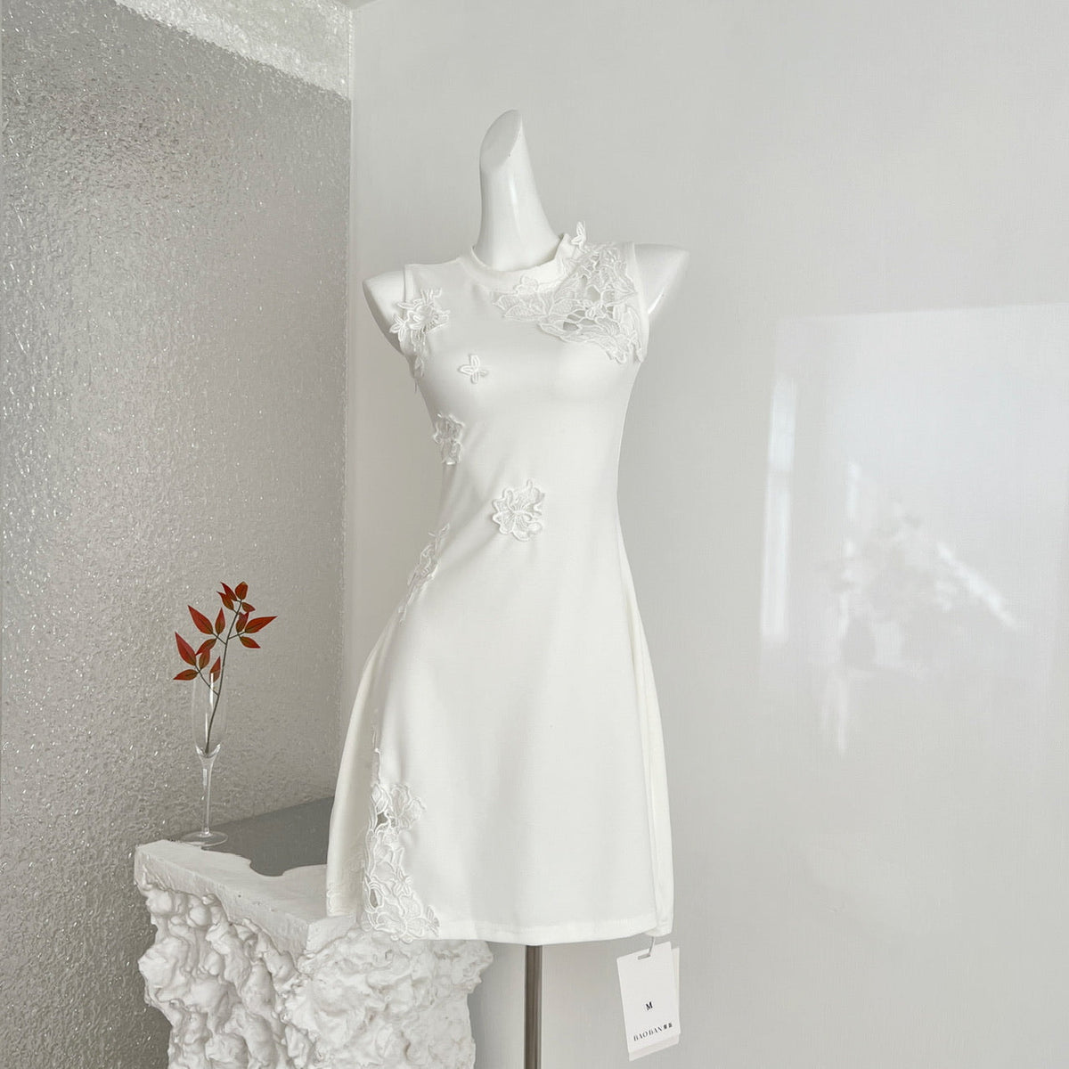 White Lace Openwork Design Sleeveless Dress Skirt