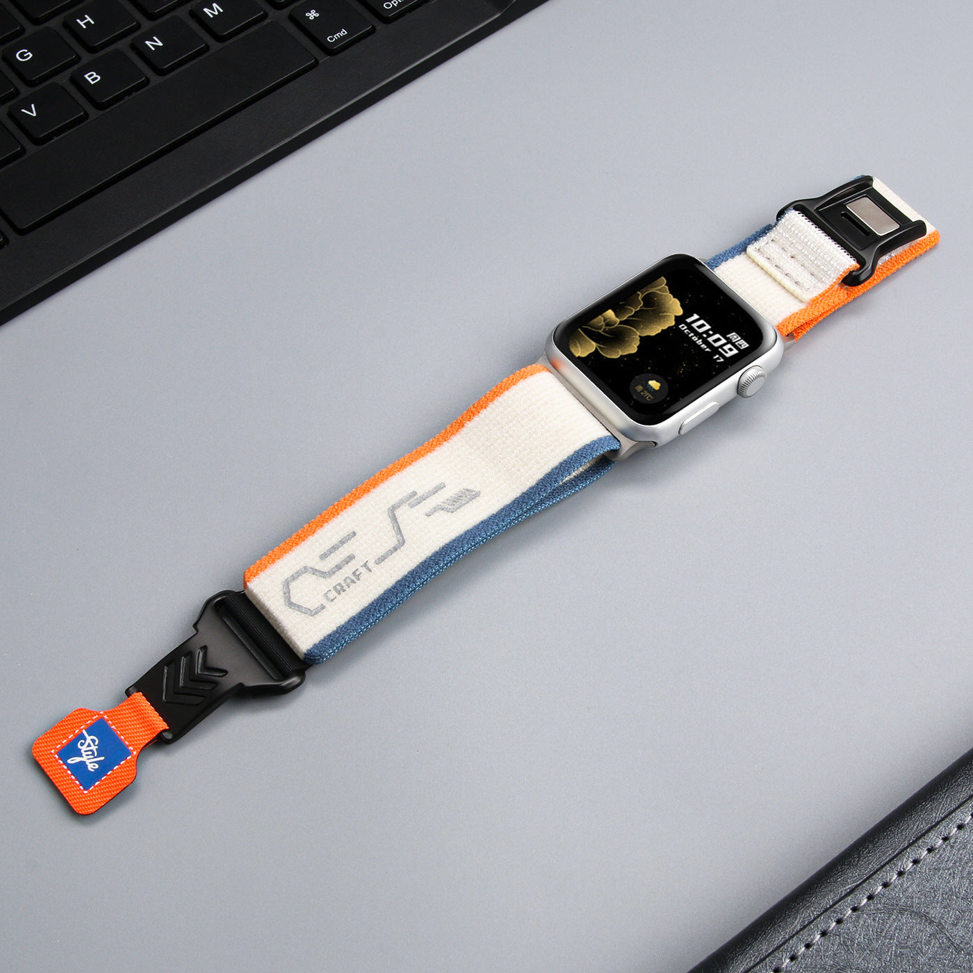 New-style Wild Trail Nylon Velcro Watch