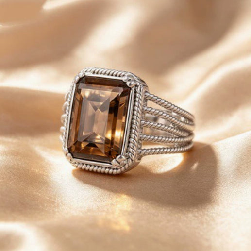 Womens Exquisitely Designed Diamond Ring