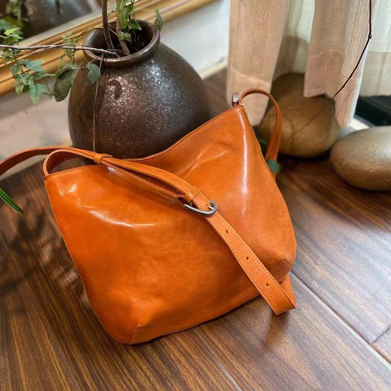 Womens Fashionable Washed-Effect Minimalist Shoulder Bag