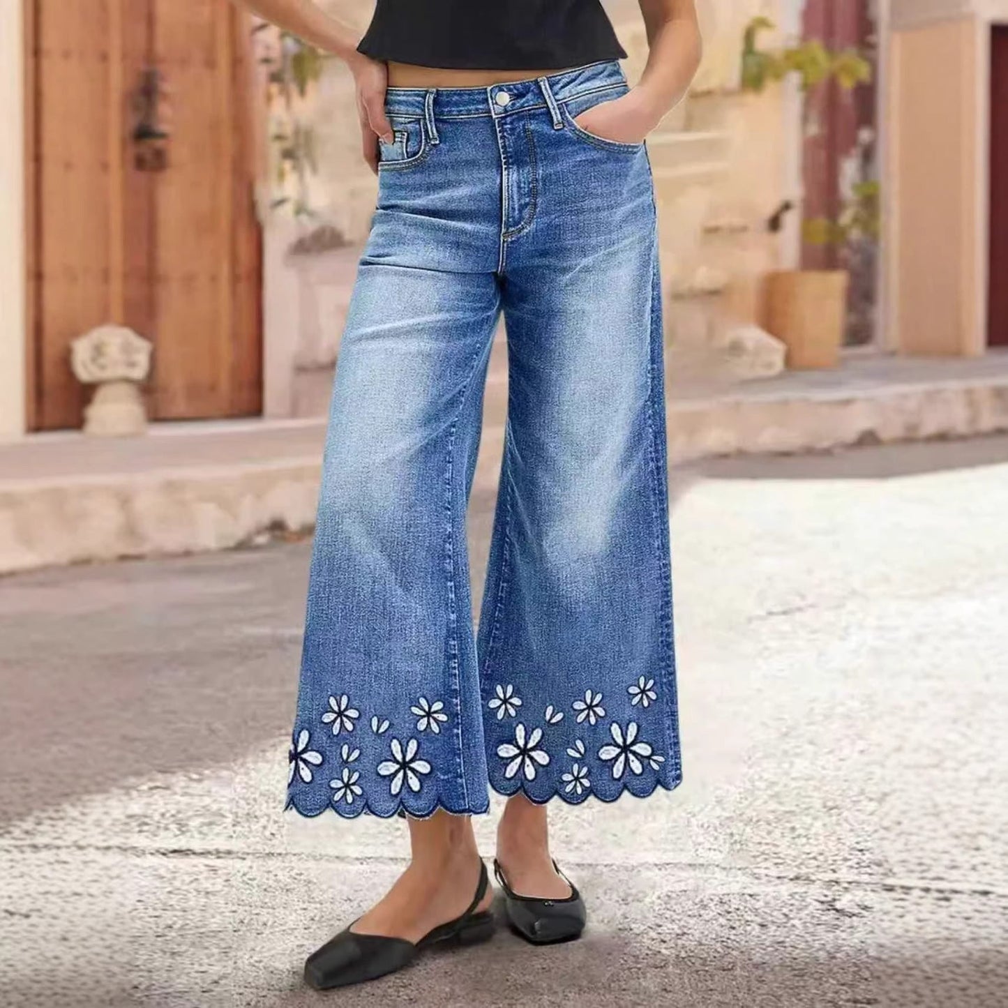 Chrysanthemum Embroidered Cropped Denim Jeans – Women's Loose Straight-Leg