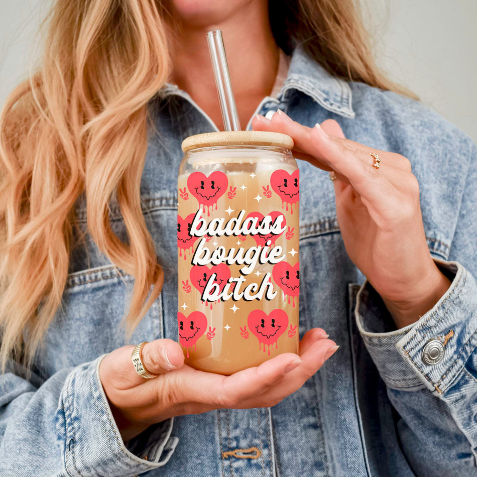 Gobelet en verre "Badass Bougie" 20oz avec couvercle en bambou et motif drôle de cœur souriant