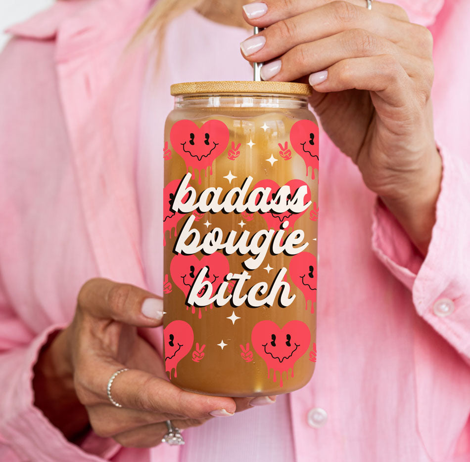 Gobelet en verre "Badass Bougie" 20oz avec couvercle en bambou et motif drôle de cœur souriant