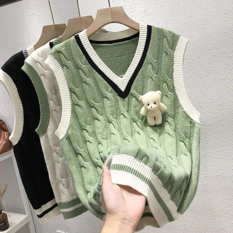 Women's V-Neck Button-Front Knit Vest with Pockets