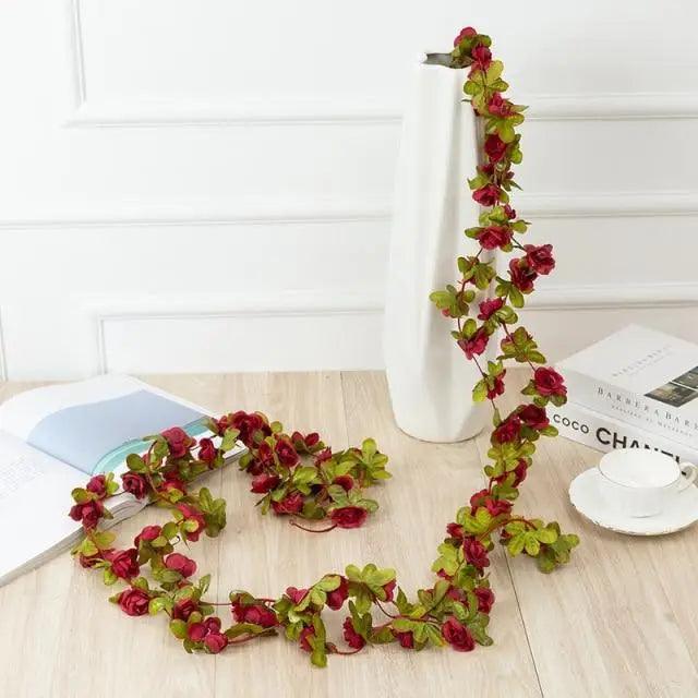 Beautifully Designed 250CM Rose Artificial Flowers Christmas Garland for Wedding Home Room Decoration Spring Autumn Garden Arch Fake Plant Vine