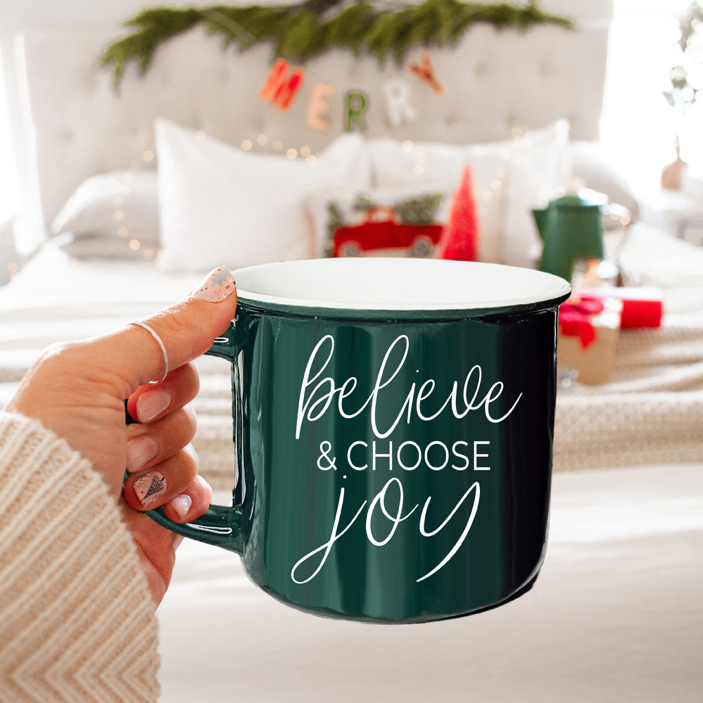 Believe And Joy Keramik Campfire-Tasse 410ml Rot Grün Doppelseitig Weißer Text
