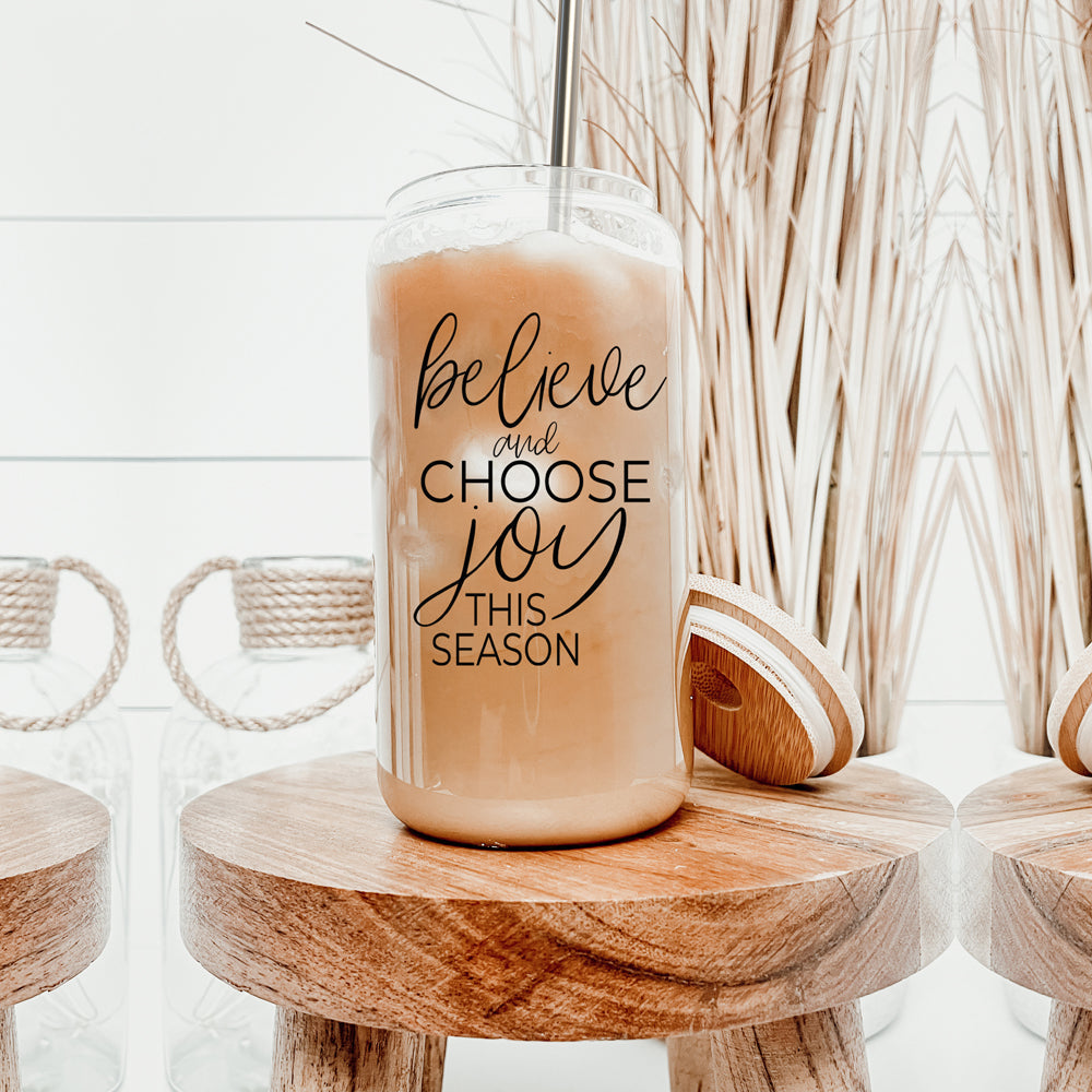 Gobelet en verre 500 ml avec couvercle en bambou, 2 pailles en acier et brosse de nettoyage - Believe Joy