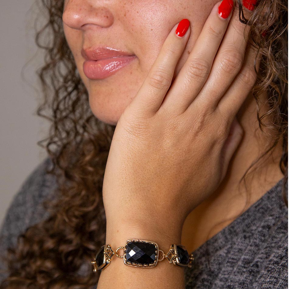 Bracelet maillons dorés onyx noir