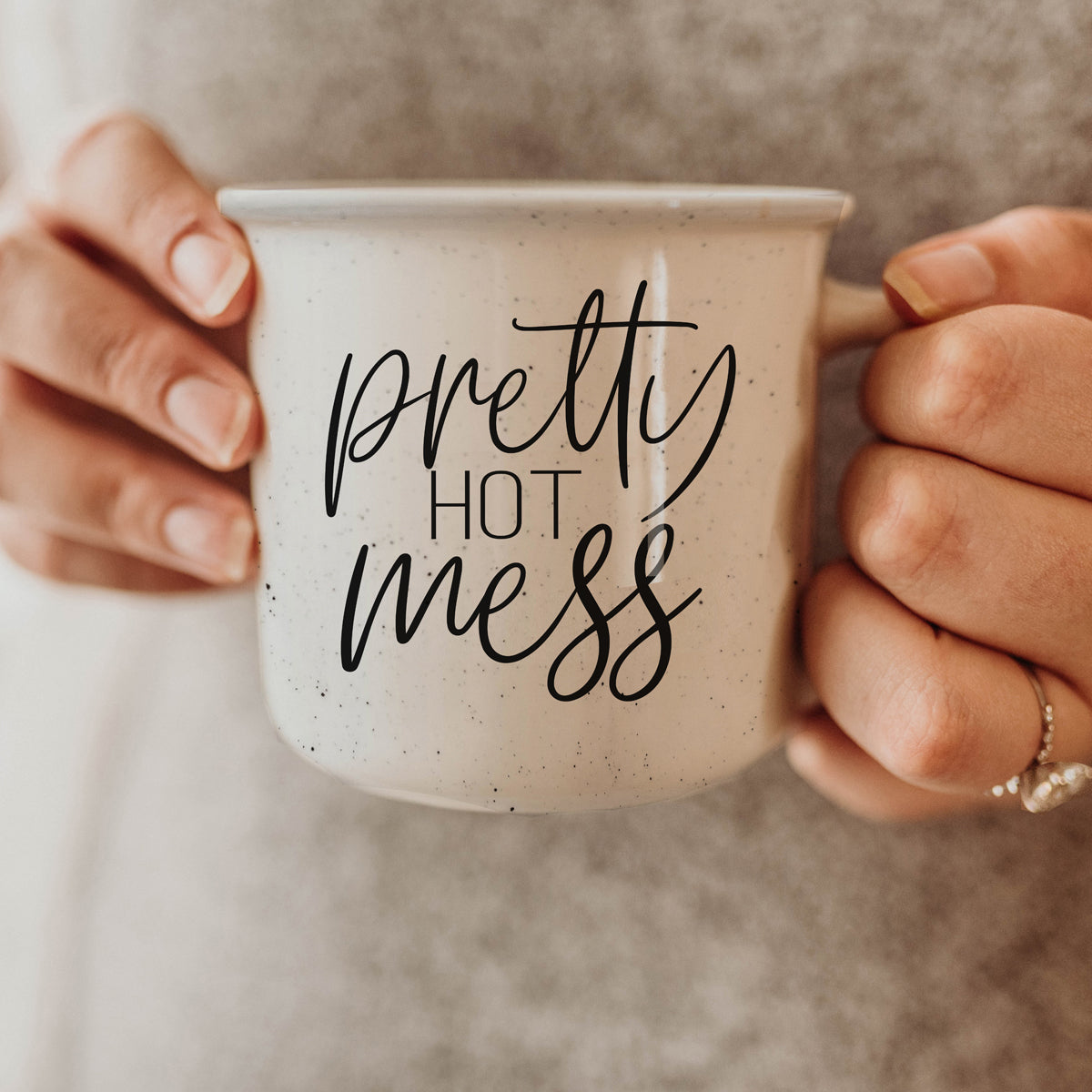 Pretty Hot Mess 14.5oz Keramik-Kaffeetasse Lustige Hot Mess Zitat-Tasse für Zuhause, Büro und Reisen
