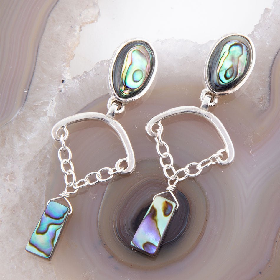 Ohrringe aus Sterlingsilber mit Abalone und Tropfenkette