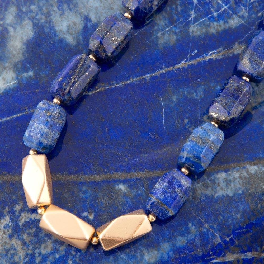 Halskette mit blauem Lapislazuli-Nugget