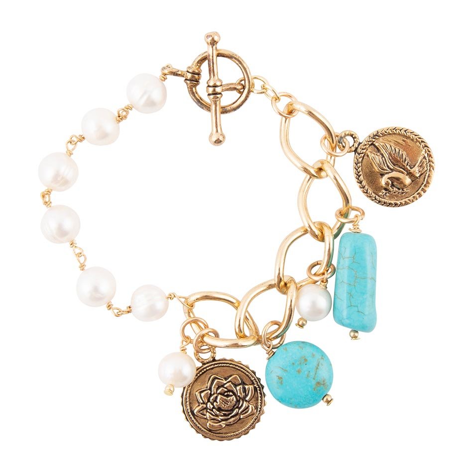Blau Türkis und Weiße Perle Multi Charm Goldenes Armband
